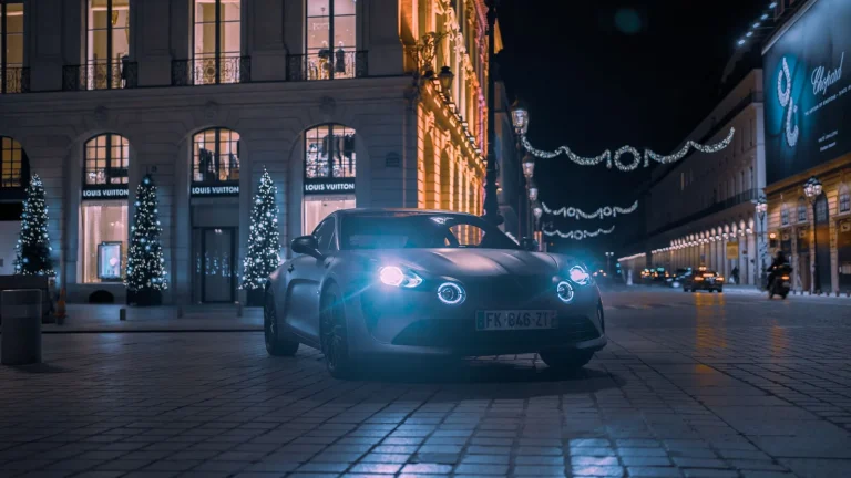 Alpine A390 Array: el nuevo eléctrico francés se convierte en Art Car para Goodwood Revival