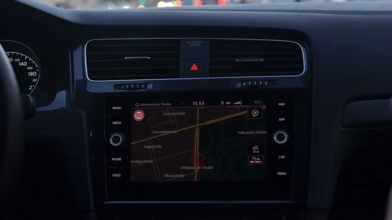 BMW Maps estrenará una vista 3D que unifica navegación y ayudas a la conducción desde octubre