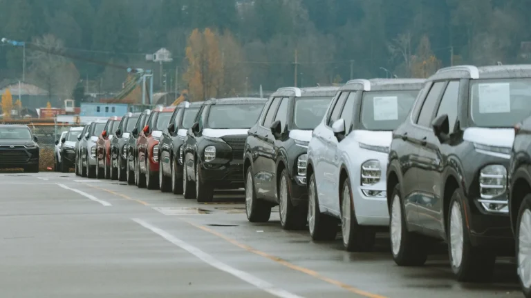 Coche nuevo o de segunda mano: qué compensa más en 2026