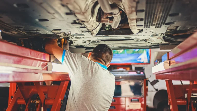 Comprar un coche de segunda mano en 2026: 12 comprobaciones para evitar problemas