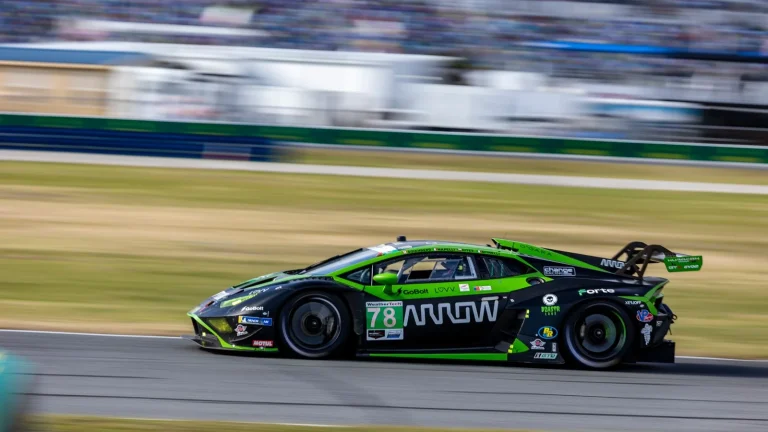 Lamborghini logra su primera victoria de 2026 en el International GT Open con el Huracán GT3 EVO2