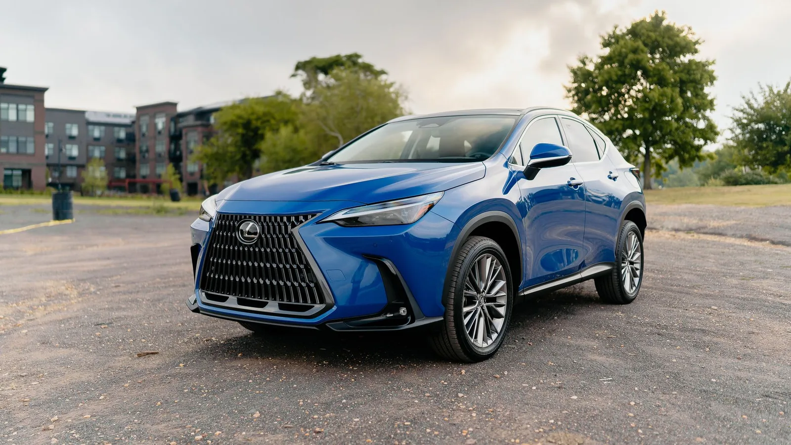 Lexus NX 2026: más de 100 km eléctricos en el 450h+ y carga rápida DC por primera vez