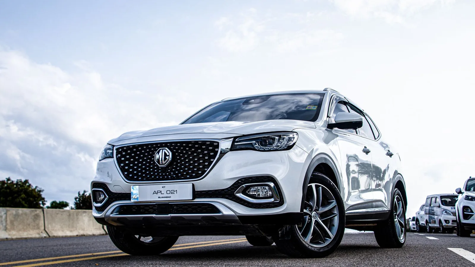 MG IM6 EV: el nuevo SUV eléctrico premium quiere competir por tecnología, potencia y carga rápida
