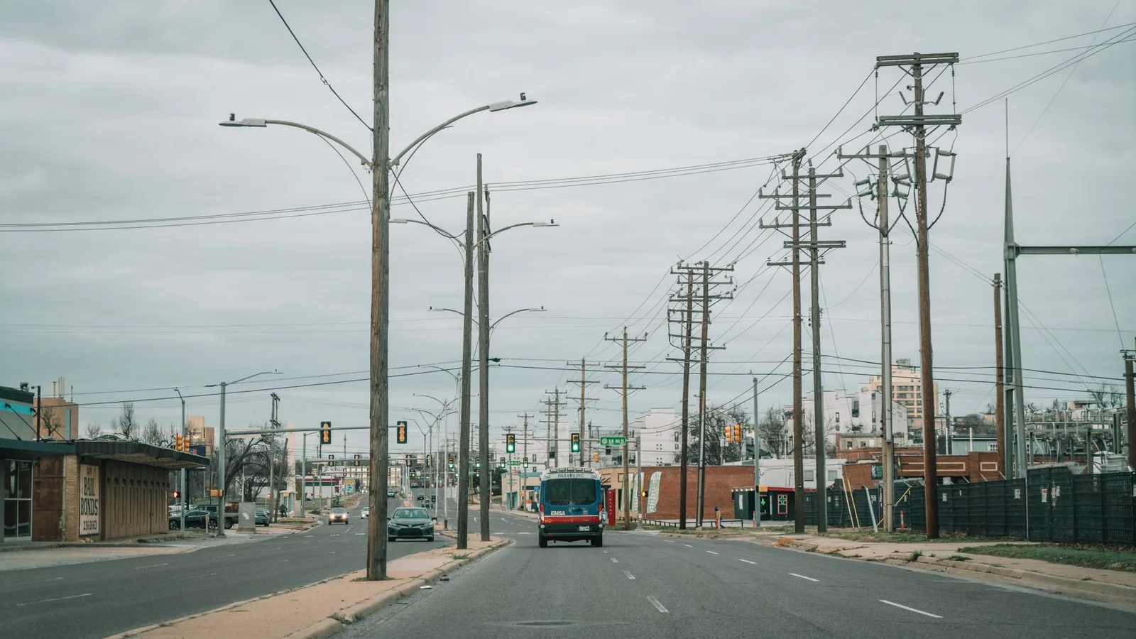 Victoria licita hasta 800 autobuses eléctricos mientras Queensland compra 630 diésel